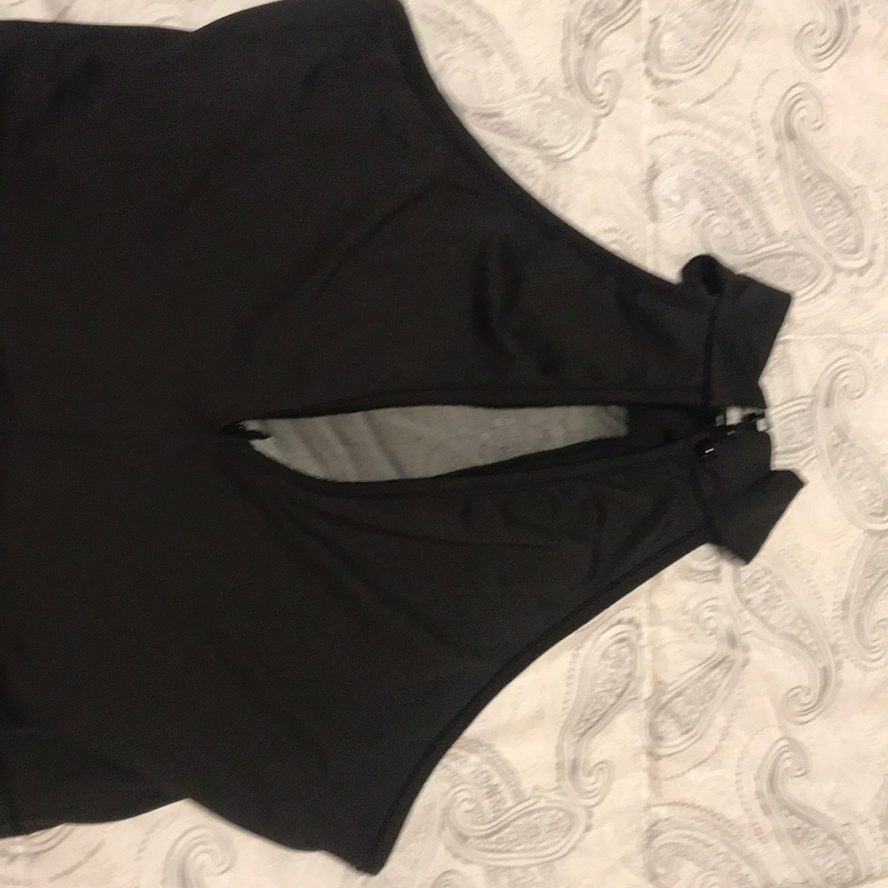 Dress - Picture 3 of 4